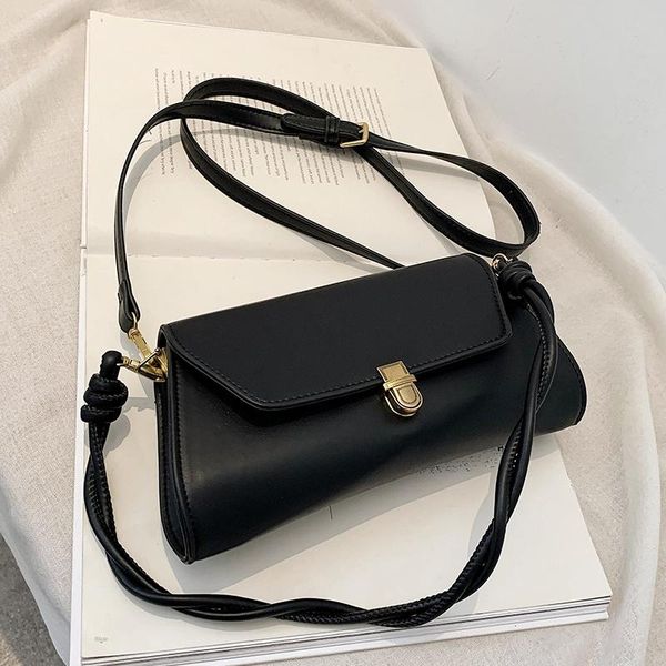 a new simple autumn/winter small bags 2020 new trend line all-matching textured one-shoulder bag package shoulder bags women pu 
a new simple autumn/winter small bags 2020 new trend line all-matching textured one-shoulder bag package shoulder bags women pu