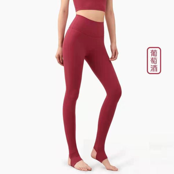 2020 new lu no t-line high waist, thin, nude, long legs, yoga peach hip yoga pants, foot pants women
2020 new lu no t-line high waist, thin, nude, long legs, yoga peach hip yoga pants, foot pants women