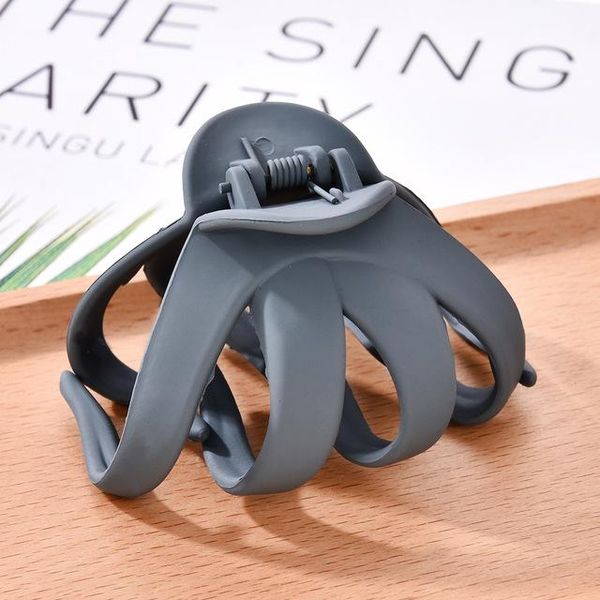 hair accessories solid geometric hollowing large claw crab clamp clip para el cabello
hair accessories solid geometric hollowing large claw crab clamp clip para el cabello