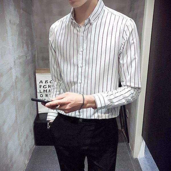 summer striped long-sleeved male students korean black and white plaid men's trend casual shirt, White;black
summer striped long-sleeved male students korean black and white plaid men's trend casual shirt, White;black
