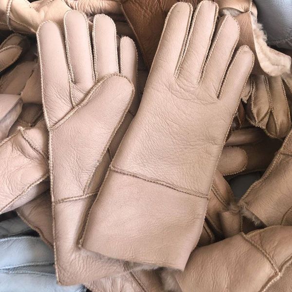 five fingers gloves real sheep fur leather glove one women winter warm with lined lining suede, Blue;gray
five fingers gloves real sheep fur leather glove one women winter warm with lined lining suede, Blue;gray