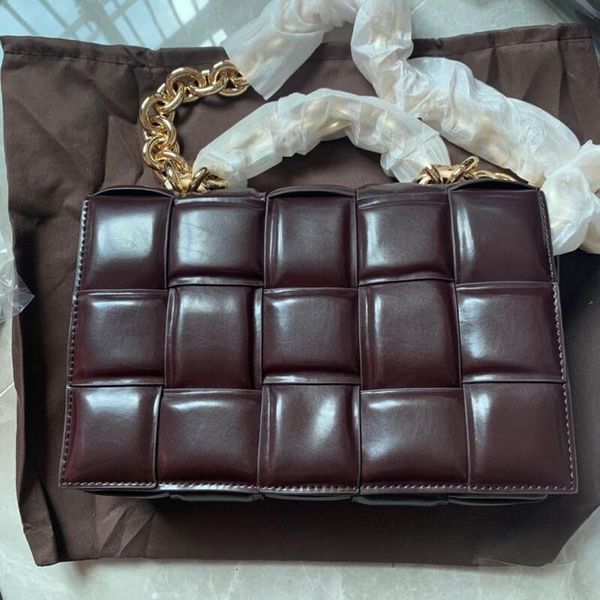 autumn and winter 2020 selling women's bag pillow bags knitting fashion cowhide single shoulder messenger bag versatile small square ba
autumn and winter 2020 selling women's bag pillow bags knitting fashion cowhide single shoulder messenger bag versatile small square ba