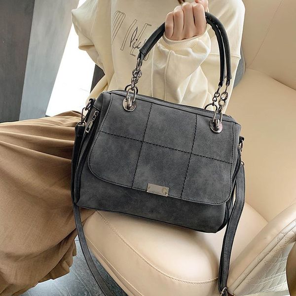 winter style matte women handbag scrub female shoulder bags large capacity pu leather lady totes boston bag for travel hand bags
winter style matte women handbag scrub female shoulder bags large capacity pu leather lady totes boston bag for travel hand bags