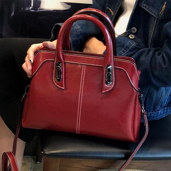 natural skin handle messenger women bags tote handbag casual oil wax genuine leather shoulder crossbody bag
natural skin handle messenger women bags tote handbag casual oil wax genuine leather shoulder crossbody bag