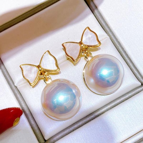 2021 new luxury big mabe earrings women korean style earrings fashion design lady gifts, Silver
2021 new luxury big mabe earrings women korean style earrings fashion design lady gifts, Silver