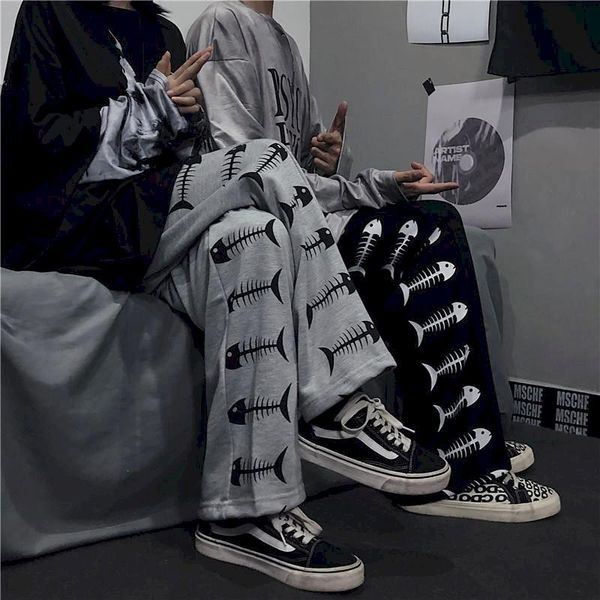 men's pants harajuku high street couple 2021 men and women dark line ins retro original autumn fish bone print trousers, Black
men's pants harajuku high street couple 2021 men and women dark line ins retro original autumn fish bone print trousers, Black