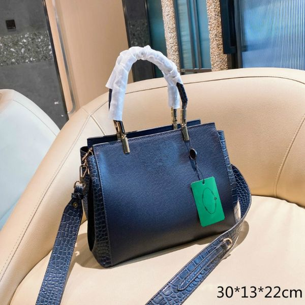new luxury women handbags purses designer crossbody bags totes medium brand shoulder bag alligator stripe patterns pd20122902
new luxury women handbags purses designer crossbody bags totes medium brand shoulder bag alligator stripe patterns pd20122902