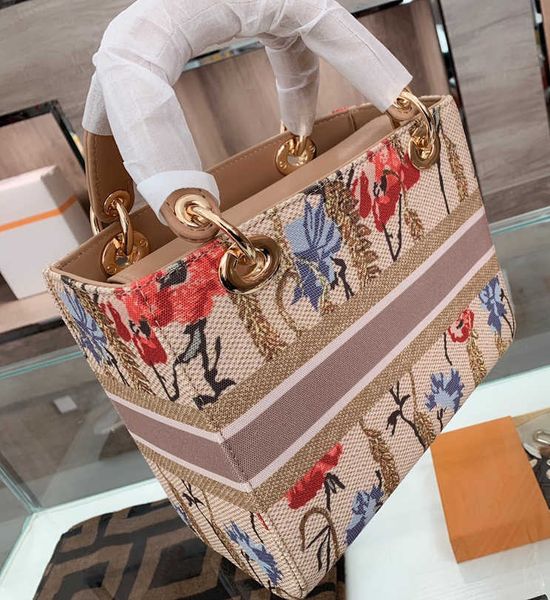 fashion classic beach bag women large colorful flowers bags print embroidery handbags multi color beach shoulder handbag d shopping 
fashion classic beach bag women large colorful flowers bags print embroidery handbags multi color beach shoulder handbag d shopping
