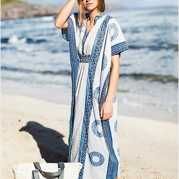 2021 new bohemian print cover ups summer beachwear women dress swimwear cover up tunics deep v bikini cover-ups robe kaftan, White;black
2021 new bohemian print cover ups summer beachwear women dress swimwear cover up tunics deep v bikini cover-ups robe kaftan, White;black