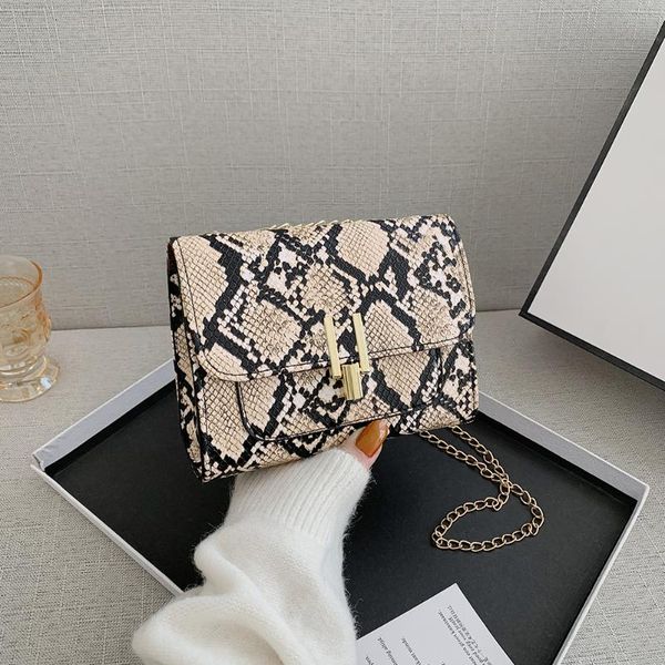 cross body ins fashion women serpentine small shoulder bags 2021 soft pu leather crossbody female china bag hasp square tote blosas 
cross body ins fashion women serpentine small shoulder bags 2021 soft pu leather crossbody female china bag hasp square tote blosas