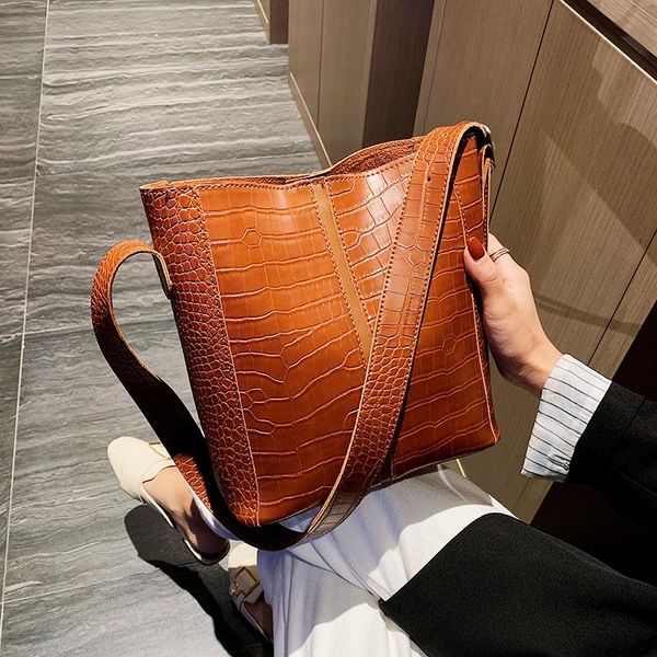 high capacity pu leather tote bags for women 2020 2-piece set handbags composite bag lady travel shoulder crossbody bags
high capacity pu leather tote bags for women 2020 2-piece set handbags composite bag lady travel shoulder crossbody bags
