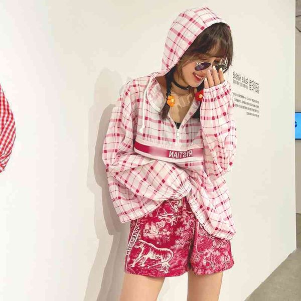 2022 factory wholesale new model sweet cool trendy girl loose os plaid long sleeve sunscreen coat shorts suit women, White
2022 factory wholesale new model sweet cool trendy girl loose os plaid long sleeve sunscreen coat shorts suit women, White