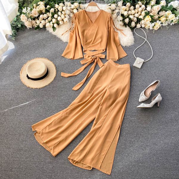 2021 new female autumn solid vacation design set off the shoulder neck short sharing high-waisted pants pieces together n2bx, Gray
2021 new female autumn solid vacation design set off the shoulder neck short sharing high-waisted pants pieces together n2bx, Gray