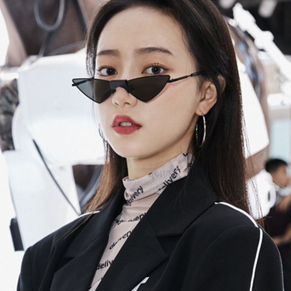 personalized fashion classic small frame triangle sun glasses men's and women's street sunglasses multicolor female glasses, White;black
personalized fashion classic small frame triangle sun glasses men's and women's street sunglasses multicolor female glasses, White;black