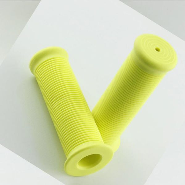 22 mm rubber handlebar for kymco xciting 250 300 350 400 400s 500 for aprilia dorsoduro 1200 750 rst1000 etv1000 sl1000 srv4
22 mm rubber handlebar for kymco xciting 250 300 350 400 400s 500 for aprilia dorsoduro 1200 750 rst1000 etv1000 sl1000 srv4