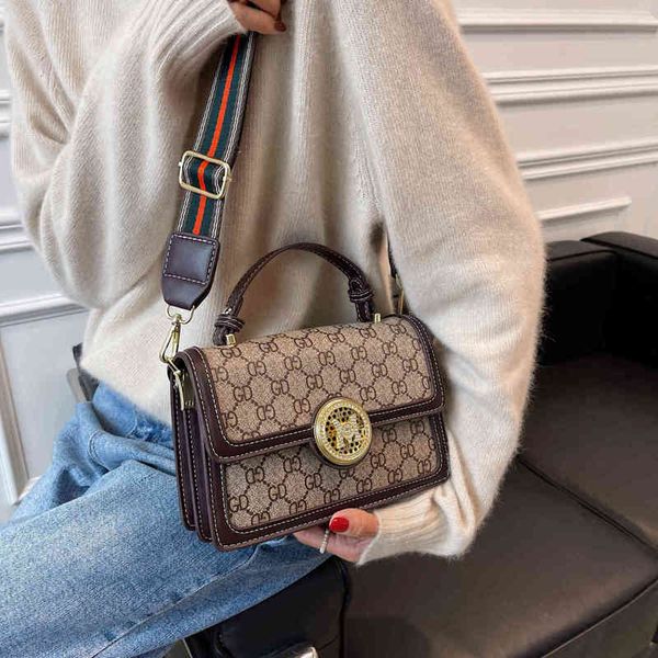 2022 factory wholesale new model this year's popular small bag women's autumn and winter versatile messenger one shoulder armpit s
2022 factory wholesale new model this year's popular small bag women's autumn and winter versatile messenger one shoulder armpit s