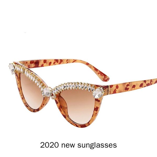 sunglasses mincl/2021 leopard women luxury diamond cat female vintage retro shades for uv400 nx, White;black
sunglasses mincl/2021 leopard women luxury diamond cat female vintage retro shades for uv400 nx, White;black