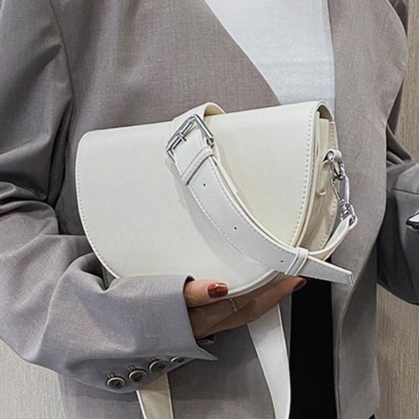 vintage solid color saddle bag 2020 new quality pu leather women's designer handbag wide shoulder strap shoulder messenger bag
vintage solid color saddle bag 2020 new quality pu leather women's designer handbag wide shoulder strap shoulder messenger bag