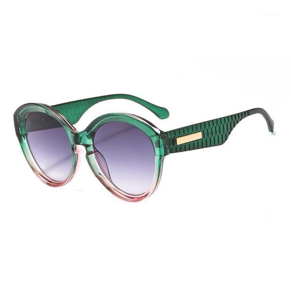 2020 new oversized round sunglasses women brand designer plastic material lenses fashion vintage gradient 9048 uv400 eyewear1, White;black
2020 new oversized round sunglasses women brand designer plastic material lenses fashion vintage gradient 9048 uv400 eyewear1, White;black
