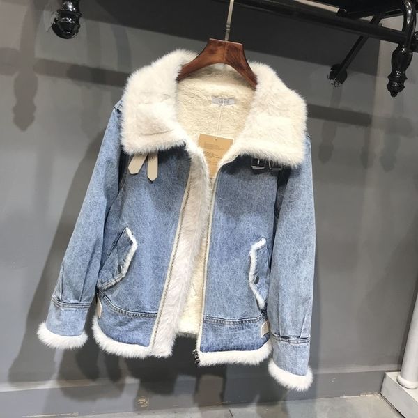 women's denim jacket new korean style winter fur lining jeans jackets plus size loose jeans coats female warm outerwear 201017, Black;brown
women's denim jacket new korean style winter fur lining jeans jackets plus size loose jeans coats female warm outerwear 201017, Black;brown