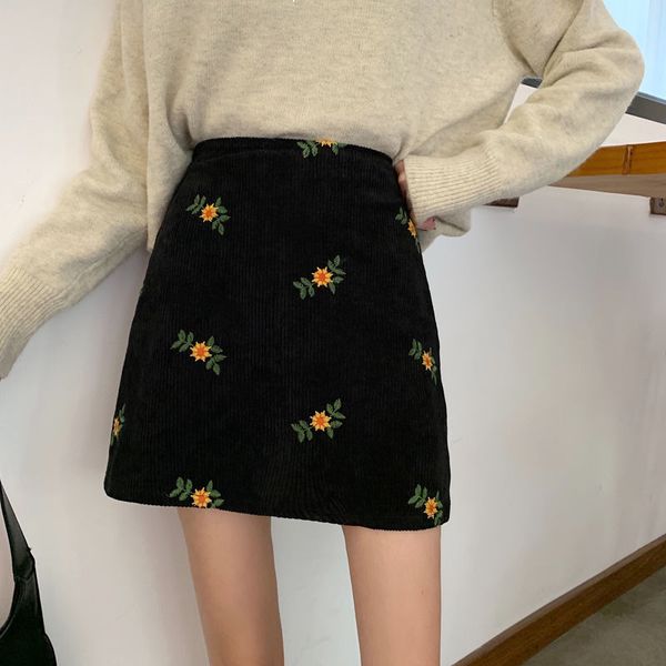 2021 new spring retro autumn of wool embroidered high was fine female hip-to-line skirt y362 3umq, Black
2021 new spring retro autumn of wool embroidered high was fine female hip-to-line skirt y362 3umq, Black