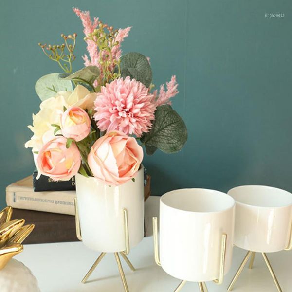 fake flowers artificial cloth flower home decorations bride wedding fake bouquet flowers imitation living room1
fake flowers artificial cloth flower home decorations bride wedding fake bouquet flowers imitation living room1