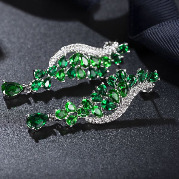 crystal diamond, silver exaggerated earrings, wings, temperament, long earrings, fashionable and luxurious accessories
crystal diamond, silver exaggerated earrings, wings, temperament, long earrings, fashionable and luxurious accessories