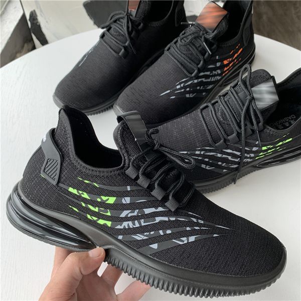 double layer air cushion design fly wire mesh + color pressure glue upper soft and cushioned leisure sports shoes in early autumn
double layer air cushion design fly wire mesh + color pressure glue upper soft and cushioned leisure sports shoes in early autumn