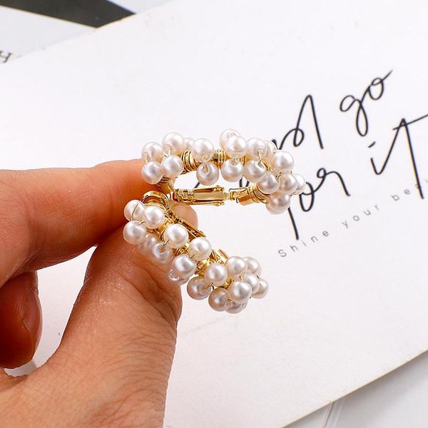 aensoa luxury pearl winding c-type alloy studs earrings for women personality geometric statement circle studs wedding jewelry, Silver
aensoa luxury pearl winding c-type alloy studs earrings for women personality geometric statement circle studs wedding jewelry, Silver