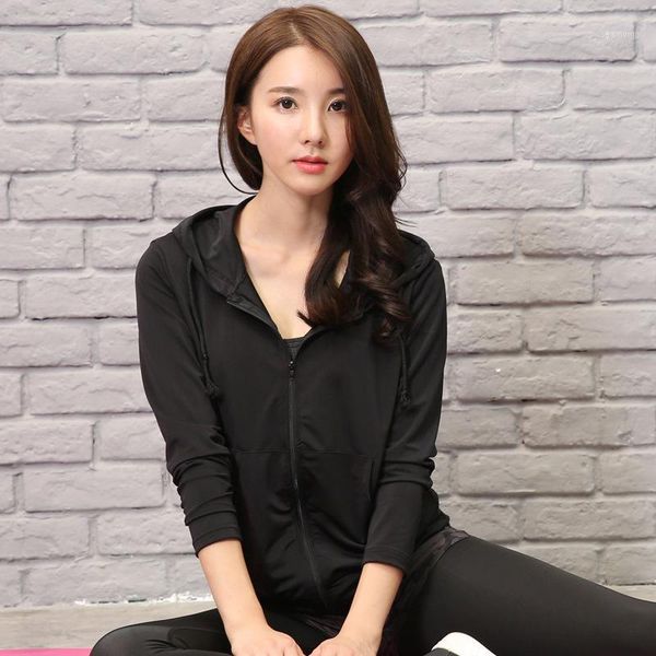 running jackets female outdoor sports autumn and winter style yoga color coat korean-style fashion zipper hoodie fitness pao bu fu wholesale, Black;red
running jackets female outdoor sports autumn and winter style yoga color coat korean-style fashion zipper hoodie fitness pao bu fu wholesale, Black;red