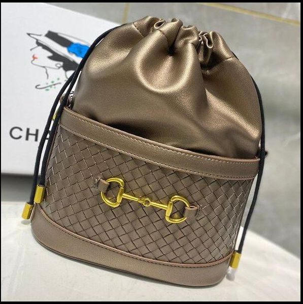 luxury fashion big flap bags handbags women famous brands designer crossbody bags women shoulder bags 2020 chains ladies handbags 0257
luxury fashion big flap bags handbags women famous brands designer crossbody bags women shoulder bags 2020 chains ladies handbags 0257