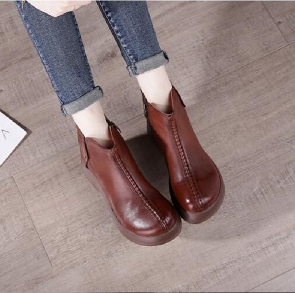 new arrival designer boot for women spring fall boots genuine leather black brown fashion girl outdoor shoes size 35-40
new arrival designer boot for women spring fall boots genuine leather black brown fashion girl outdoor shoes size 35-40