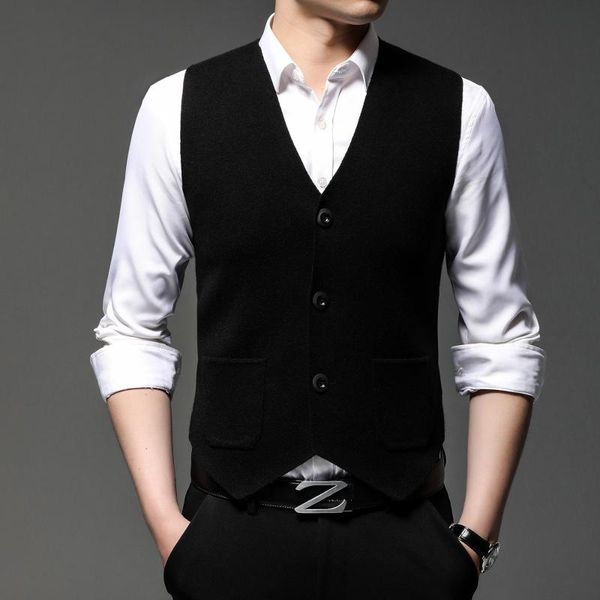 high-end men's knitted vest business sleeveless sweater men's waistcoat v-neck suit vest, Black;white
high-end men's knitted vest business sleeveless sweater men's waistcoat v-neck suit vest, Black;white