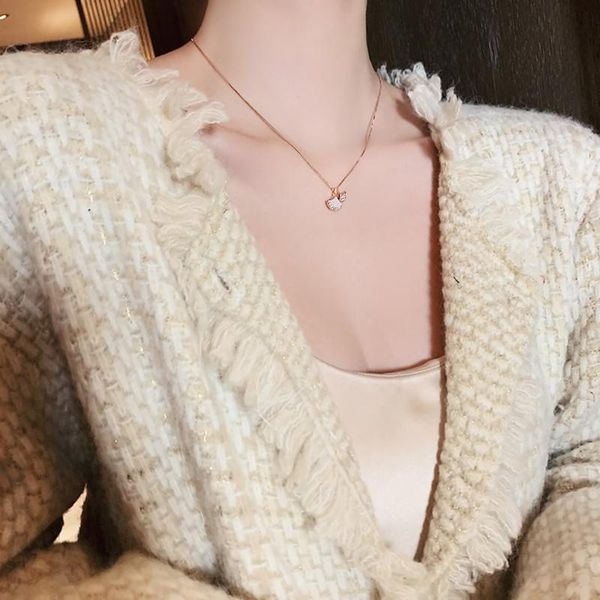 chains e girl necklace design fan-shaped pendant short necklaces show collarbone neck chain women jewelry party elegant, Silver
chains e girl necklace design fan-shaped pendant short necklaces show collarbone neck chain women jewelry party elegant, Silver