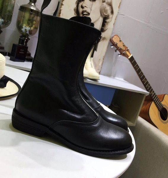 designer womens boots luxury black front sliver zipper leather round head high heel boots with box size 35-40
designer womens boots luxury black front sliver zipper leather round head high heel boots with box size 35-40