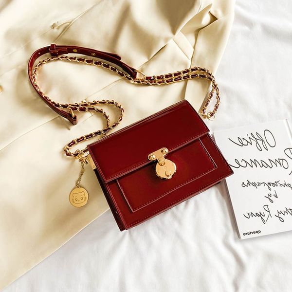 simple patent leather diagonal square bright face small for women 2020 new fashion one shoulder chain diagonal straddle bag korean lock smal
simple patent leather diagonal square bright face small for women 2020 new fashion one shoulder chain diagonal straddle bag korean lock smal