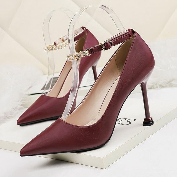 dress shoes women pumps pu buckle strap 9.5cm thin heels high pointed toe shallow for 2021 size 35-42, Black
dress shoes women pumps pu buckle strap 9.5cm thin heels high pointed toe shallow for 2021 size 35-42, Black