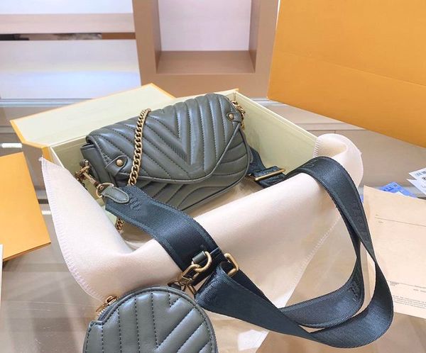 2020 classic style handbag printing fashion 2/set women crossbody contracted genuine leather baguette bag fashion bag
2020 classic style handbag printing fashion 2/set women crossbody contracted genuine leather baguette bag fashion bag