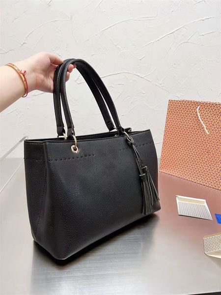 designer bags fashion tote large capacity shopping bag handbag classic outdoor banquet travel handbags
designer bags fashion tote large capacity shopping bag handbag classic outdoor banquet travel handbags