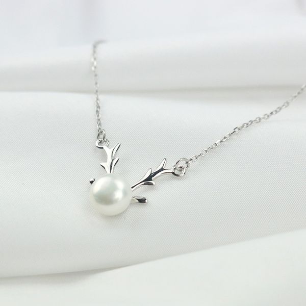 s925 silver female elk necklace korean fashion short style clavicle chain artificial pearl pendant christmas gift
s925 silver female elk necklace korean fashion short style clavicle chain artificial pearl pendant christmas gift