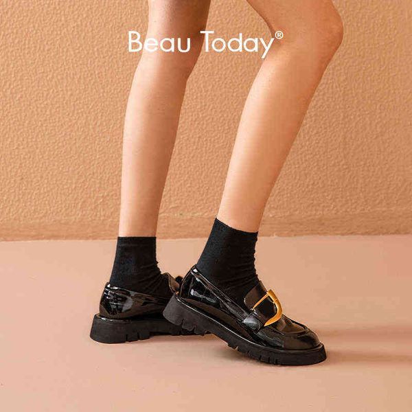 women's round headed saro shoes casual without lace and metal buckle decoration flat 2 9, Black
women's round headed saro shoes casual without lace and metal buckle decoration flat 2 9, Black