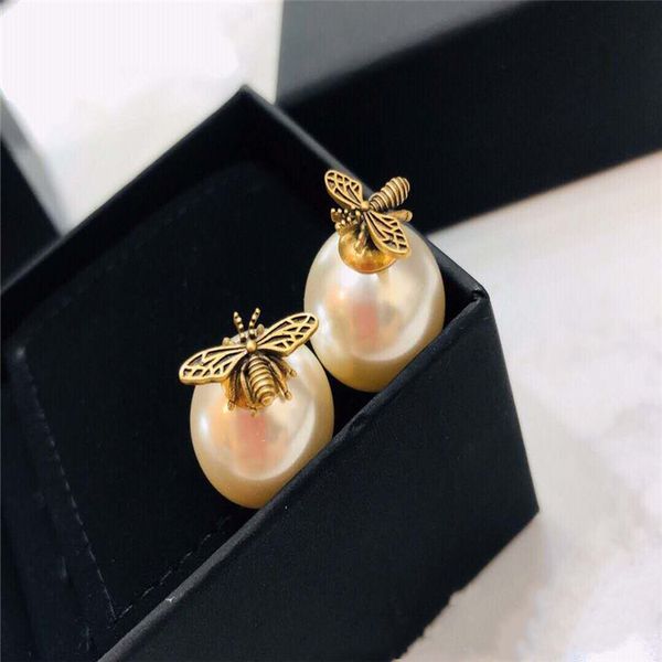 d family / dijia classic bee earrings wind antique copper silver needle earrings net red selling small fragrant ear thread, Golden
d family / dijia classic bee earrings wind antique copper silver needle earrings net red selling small fragrant ear thread, Golden