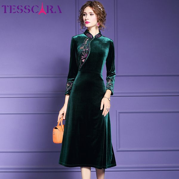tesscara women winter elegant embroidery velvet dress female designer long cocktail party robe vintage chinese style vestidos lj201124, Black;gray 
tesscara women winter elegant embroidery velvet dress female designer long cocktail party robe vintage chinese style vestidos lj201124, Black;gray