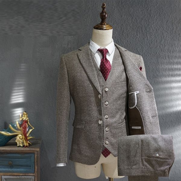 2020 casual gray male formal business dress british-style groom wedding suits tuxedo 3 pieces novice pink suit ykit, White;black
2020 casual gray male formal business dress british-style groom wedding suits tuxedo 3 pieces novice pink suit ykit, White;black