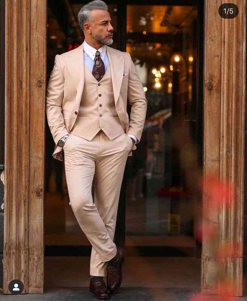 men's suits & blazers beige wide lapel one buttons men 3 pieces latest design costum homme groom wedding terno masculino slim fit blaze, White;black
men's suits & blazers beige wide lapel one buttons men 3 pieces latest design costum homme groom wedding terno masculino slim fit blaze, White;black