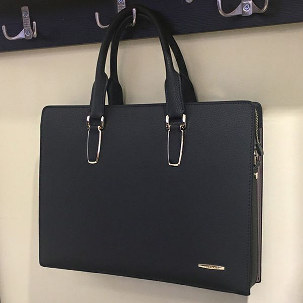 2021 подлинные кожаные сумки для мужчин секретный ключ марка мода crossbody высококачественные мужские сумки messenger xpg9
2021 подлинные кожаные сумки для мужчин секретный ключ марка мода crossbody высококачественные мужские сумки messenger xpg9