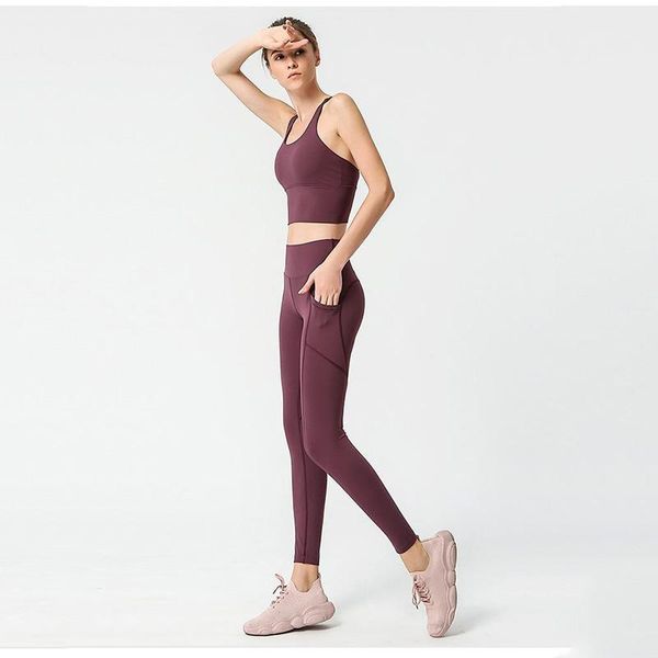 yoga outfits seamless workout set sport leggings and for women sportswear athletic clothes gym sets 2 piece1, White;red
yoga outfits seamless workout set sport leggings and for women sportswear athletic clothes gym sets 2 piece1, White;red