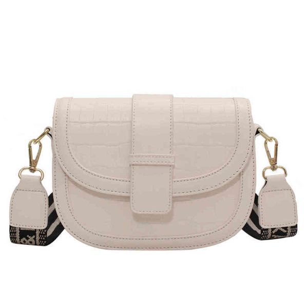 2022 latest models handbag wholesale style small female red versatile one shoulder saddle, Black;red
2022 latest models handbag wholesale style small female red versatile one shoulder saddle, Black;red