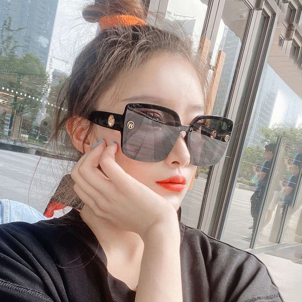 red super large net frame sunglasses lady fashion big round face thin sunshade square street anti uv sunglasses, White;black
red super large net frame sunglasses lady fashion big round face thin sunshade square street anti uv sunglasses, White;black
