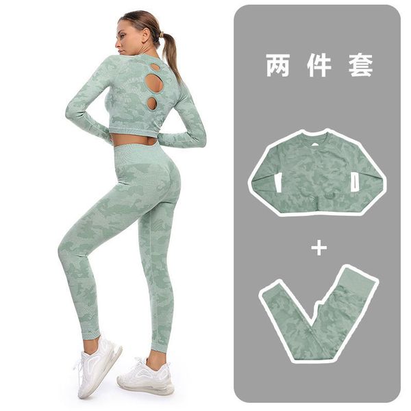 seamless hollow out quick drying tight camouflage fitness two piece yoga suit, Gray
seamless hollow out quick drying tight camouflage fitness two piece yoga suit, Gray